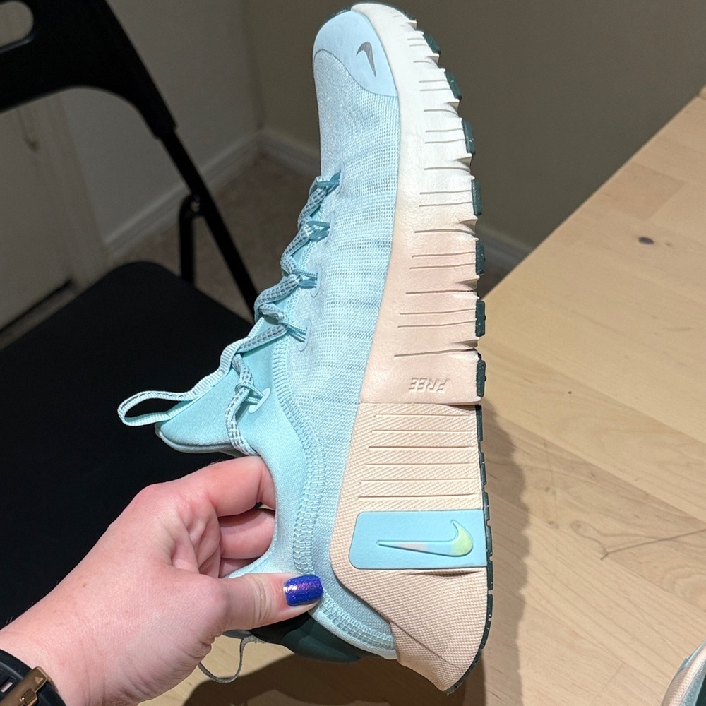 Nike Free Metcon 6 Training Shoes in Light Blue and Light Pink - Picture 13 of 14